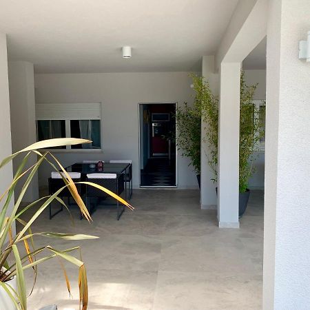 Deluxe Suites Mandic Omis Exterior photo