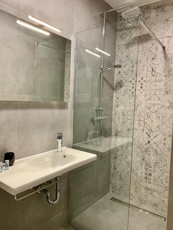 Deluxe Suites Mandic Omis Exterior photo