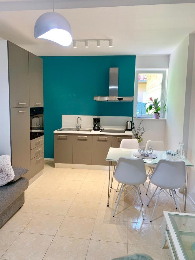 Deluxe Suites Mandic Omis Exterior photo